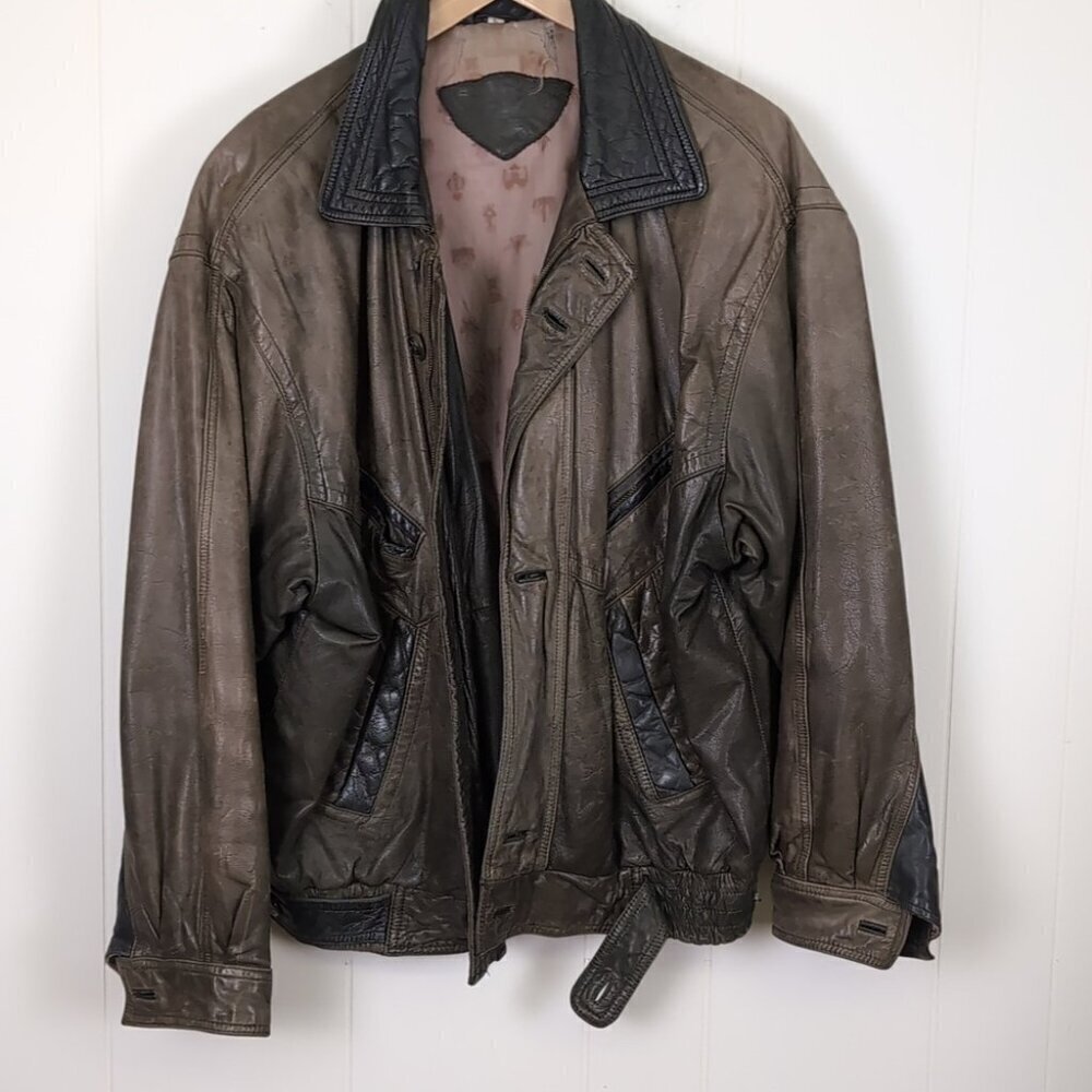 Brown Stunning 90s leather bomber